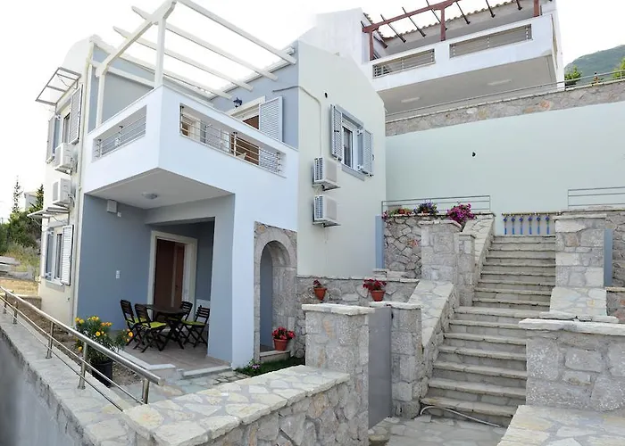 Lemon Tree Nydri (Lefkada)